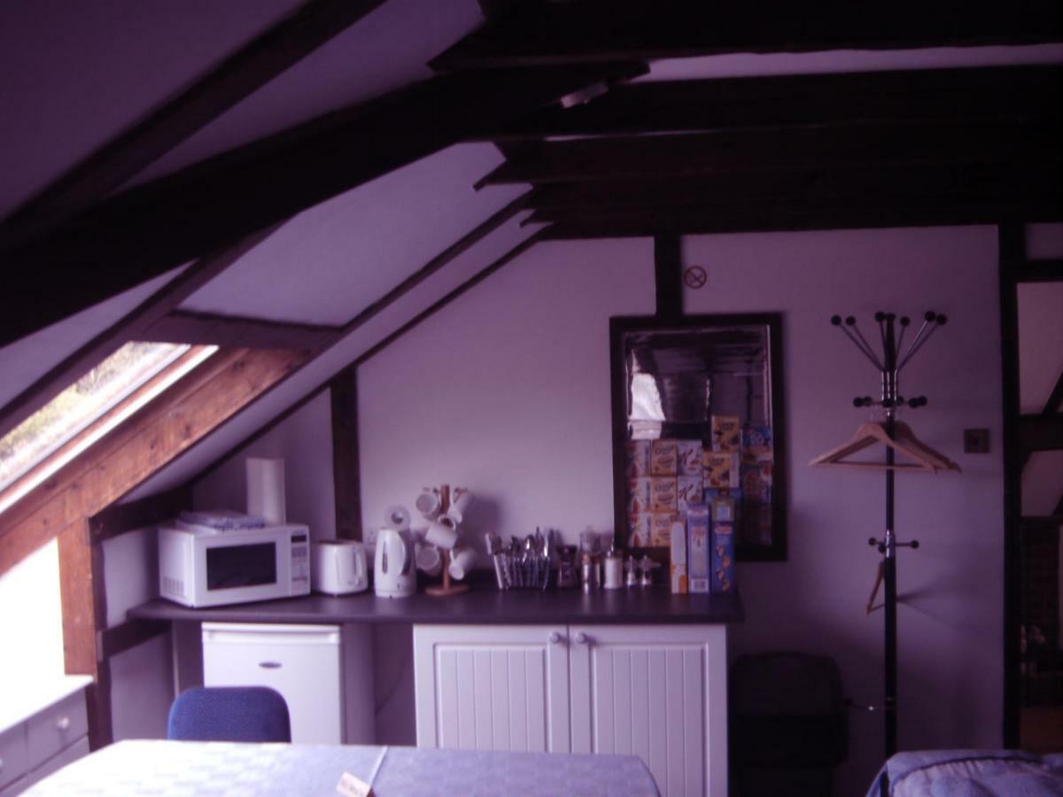 Bluebell Cottage Staines-upon-Thames Exterior photo